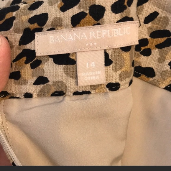 Banana republic like new cheetah skirt - Picture 2 of 3